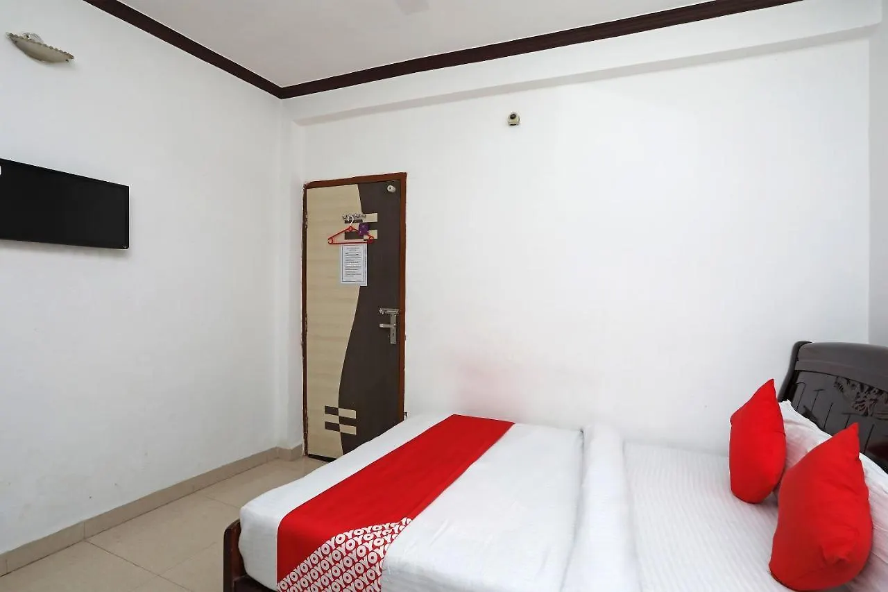 Oyo 15027 Hotel Lotus International Waranasi